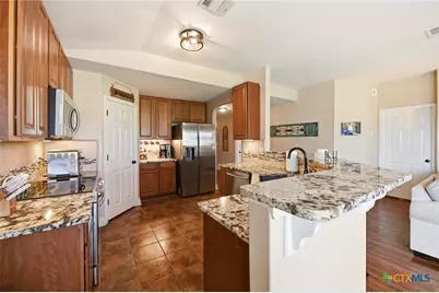 623 Starling Creek, New Braunfels, TX 78130 - Photo 11