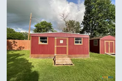 105 Kimberly Lane, Yoakum, TX 77995 - Photo 13