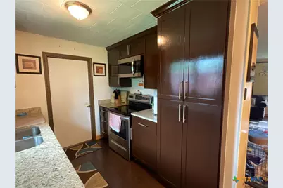 105 Kimberly Lane, Yoakum, TX 77995 - Photo 41