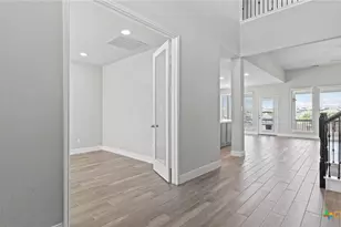 6501 Crockett Cv, Cibolo, TX 78108 - Photo 3