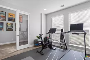 6501 Crockett Cv, Cibolo, TX 78108 - Photo 5