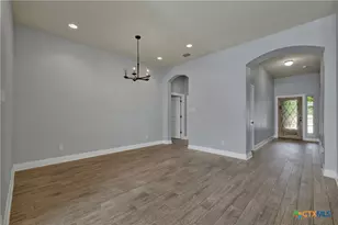 842 Madison Ave, New Braunfels, TX 78130 - Photo 9