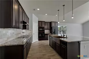 842 Madison Ave, New Braunfels, TX 78130 - Photo 17