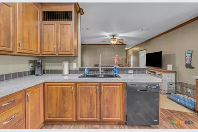 1176 Blue Cut Road, McGregor, TX 76657 - Photo 9