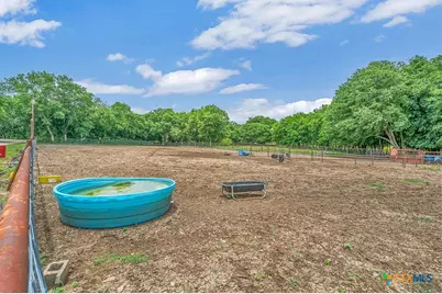 1176 Blue Cut Road, McGregor, TX 76657 - Photo 25