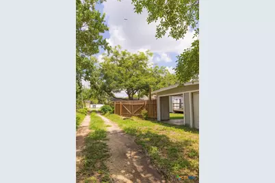 310 East Second St Street, Cuero, TX 77954 - Photo 41