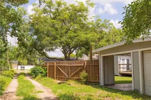 310 East Second St, Cuero, TX 77954 - Photo 41