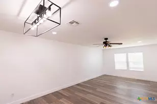 310 East Second St, Cuero, TX 77954 - Photo 5