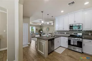 2130 Covina Ct, Corpus Christi, TX 78414 - Photo 9