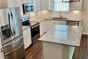 2019 Theresa Dr, Bryan, TX 77807 - Photo 9
