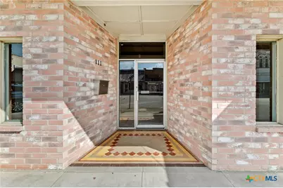 111 E Main Street, Edna, TX 77957 - Photo 3