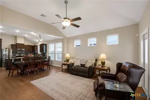 339 Brushy Creek, Victoria, TX 77904 - Photo 9