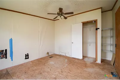 811 E Mesquite Lane, Victoria, TX 77901 - Photo 9