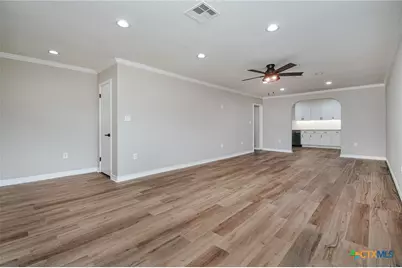 2605 N Ben Jordan Street, Victoria, TX 77901 - Photo 5