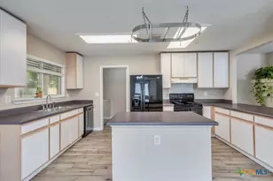 1142 Stone Garden, New Braunfels, TX 78130 - Photo 5