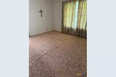 306 Avalon Avenue, Port Lavaca, TX 77979 - Photo 5