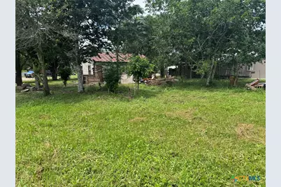 406 W French Street, Cuero, TX 77954 - Photo 1