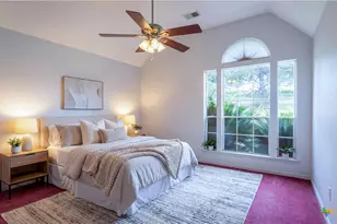 230 Broken Arrow, Floresville, TX 78114 - Photo 7