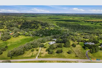 230 Broken Arrow, Floresville, TX 78114 - Photo 15