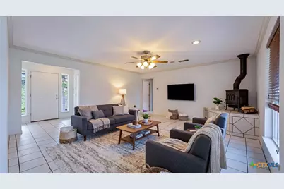 230 Broken Arrow, Floresville, TX 78114 - Photo 5