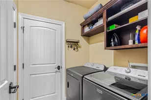 111 Fleetwood Dr, Victoria, TX 77901 - Photo 13