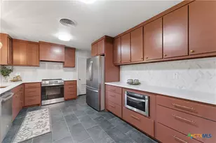 504 W Park Ave, Temple, TX 76501 - Photo 9