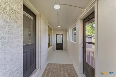 504 W Park Avenue, Temple, TX 76501 - Photo 29