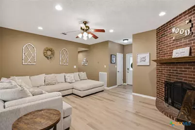217 Spur Drive, Victoria, TX 77904 - Photo 3