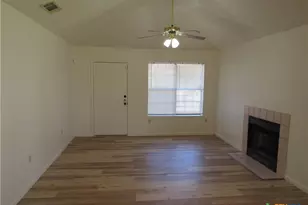 3004 Honeysuckle Cir, Killeen, TX 76542 - Photo 3