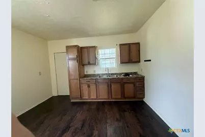 3003 Morgan Drive, Victoria, TX 77901 - Photo 9