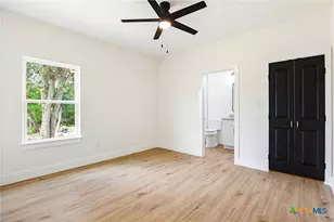 315 Post Oak St, Gonzales, TX 78629 - Photo 17