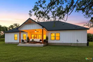 315 Post Oak St, Gonzales, TX 78629 - Photo 27