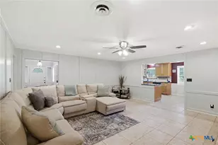 202 Nottingham Dr, Victoria, TX 77904 - Photo 5