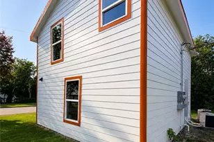 1404 W Ave E - B, Temple, TX 76501 - Photo 1