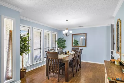505 Santa Fe, Victoria, TX 77904 - Photo 5