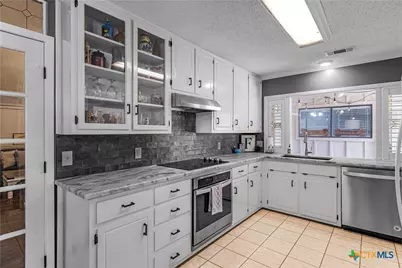 505 Santa Fe, Victoria, TX 77904 - Photo 7