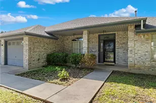 1625 Sunnybrook Dr, New Braunfels, TX 78130 - Photo 5