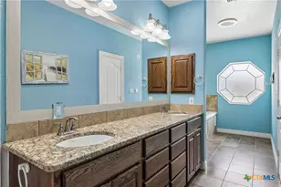 324 Kimbrough Rd, Seguin, TX 78155 - Photo 27