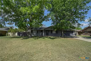 205 Tanglewood Rd, Temple, TX 76502 - Photo 1
