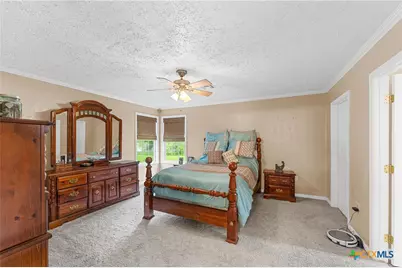 209 Sunset Drive, Edna, TX 77957 - Photo 7
