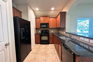 2020 Meadow View Dr, San Marcos, TX 78666 - Photo 5