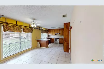 605 Broadmoor Street, Victoria, TX 77904 - Photo 5