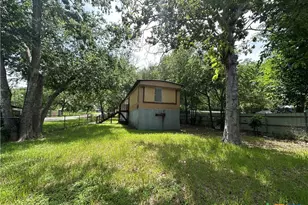 311 Meadow Lake Dr, Seguin, TX 78155 - Photo 1
