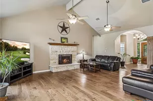 184 Stockman Cir, Spring Branch, TX 78070 - Photo 15