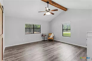 122 Twin Oak Rd, Seguin, TX 78155 - Photo 11