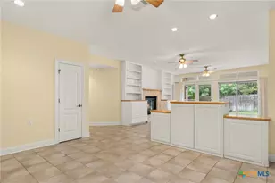 2832 Meadow Breeze, New Braunfels, TX 78132 - Photo 5