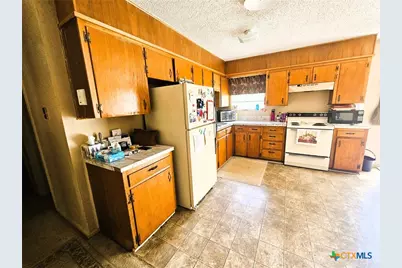 1203 Curry Avenue, Copperas Cove, TX 76522 - Photo 5