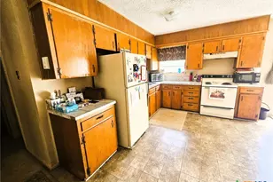 1203 Curry Ave, Copperas Cove, TX 76522 - Photo 5