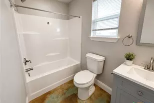 661 W Austin St, Luling, TX 78648 - Photo 7