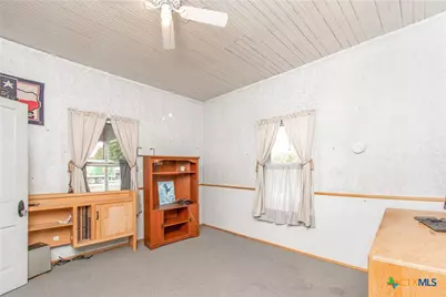 300 W Avenue J, Nolanville, TX 76559 - Photo 17